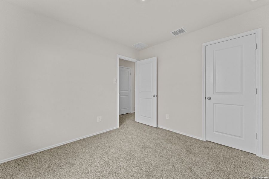 Spacious, unfurnished interior of a new home in Bollinger, Maxwell (Image 26).