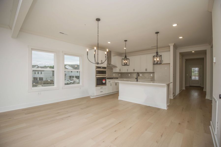 *Photo of example home. Selections and Finishes May Vary.*