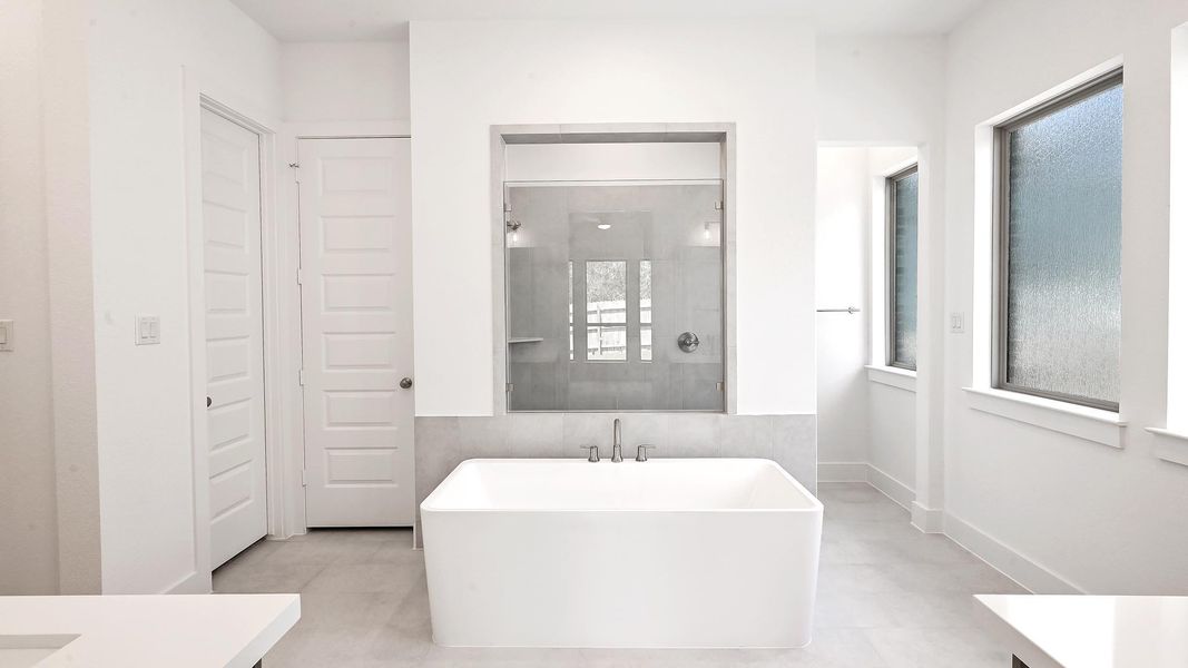 Furnished interior view inside a new home in Haby Hill, San Antonio (Image 5).