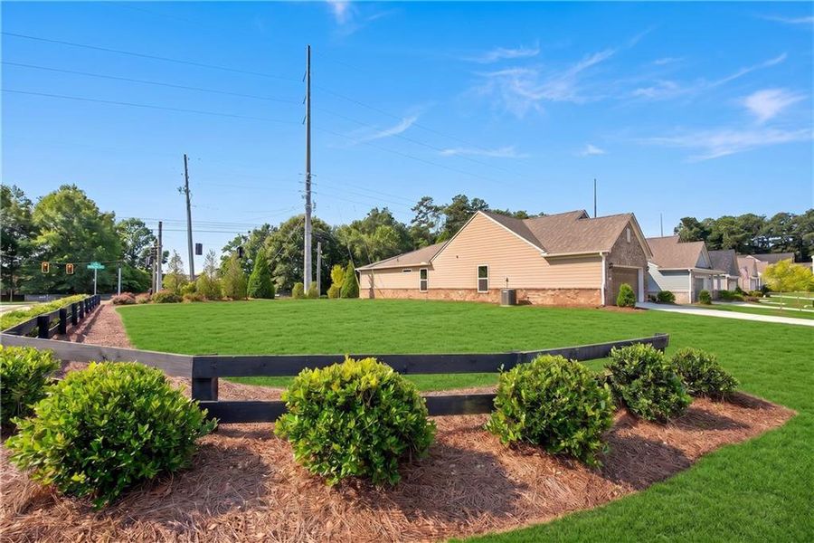 Community amenities in Lakecrest, Buford (Image 31).