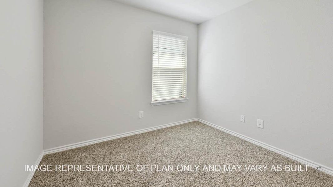 Representative unfurnished interior of a home built from the Dakota by D.R. Horton in Pleasant Hill, Bryan (Image 17).