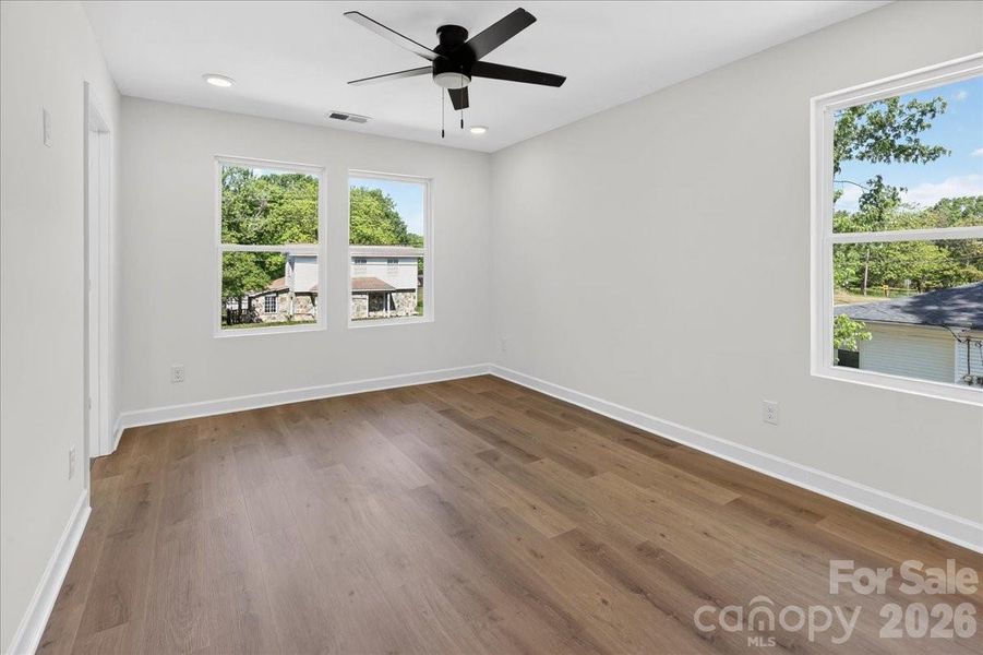 Spacious, unfurnished interior of a new home in , Kannapolis (Image 14).