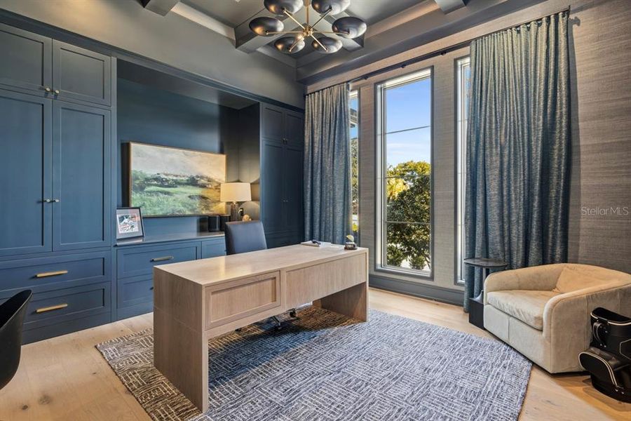 Furnished interior view inside a new home in , Orlando (Image 16).