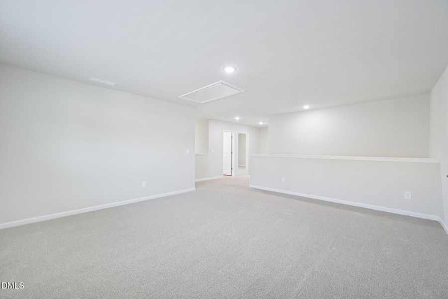 30-web-or-mls-Raleigh - Oak Manor - 713