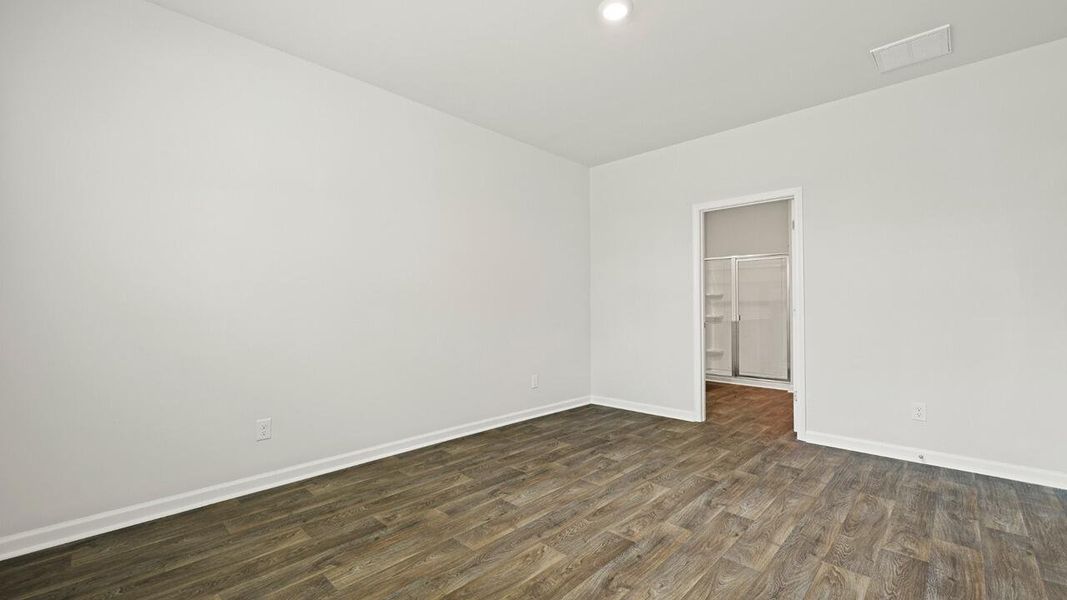 Spacious, unfurnished interior of a new home in Center Pointe, Santee (Image 12).