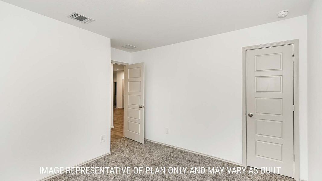 Spacious, unfurnished interior of a new home in Reserve at Mallard Lakes, Orange (Image 20).