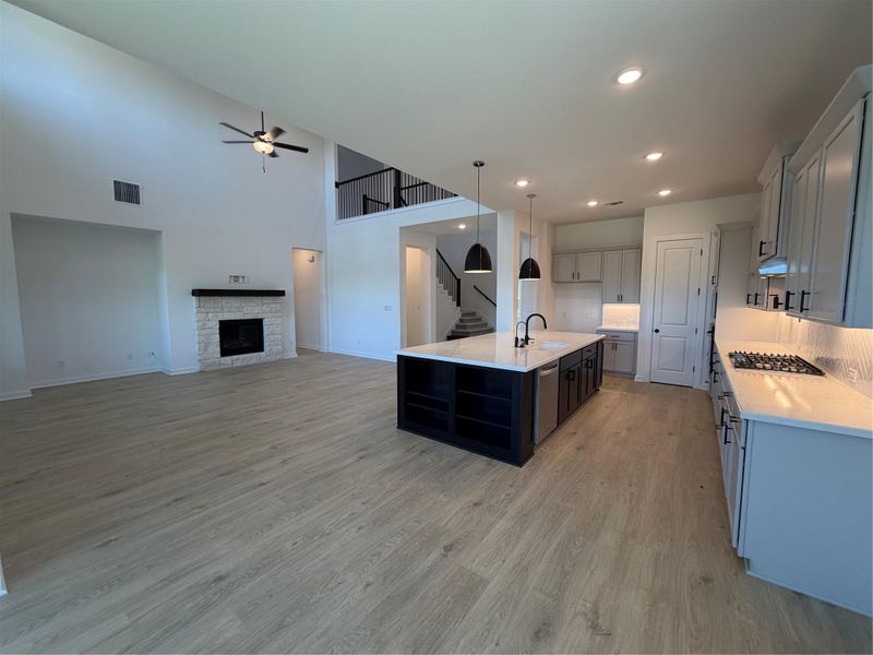 From Casual Dining to Kitchen From Casual Dining to Kitchen