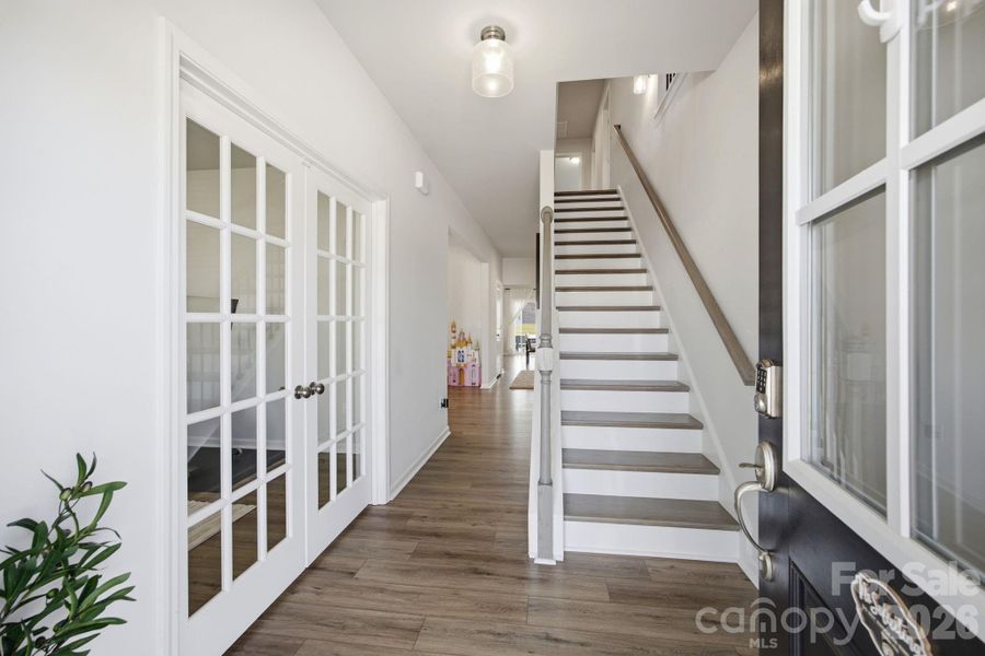 Spacious entry foyer
