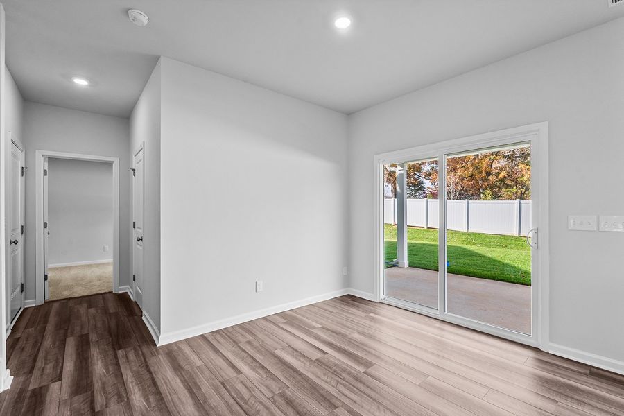 Spacious, unfurnished interior of a new home in Hanes Lake, Winston-Salem (Image 23). Spacious, unfurnished interior of a new home in Hanes Lake, Winston-Salem (Image 23).