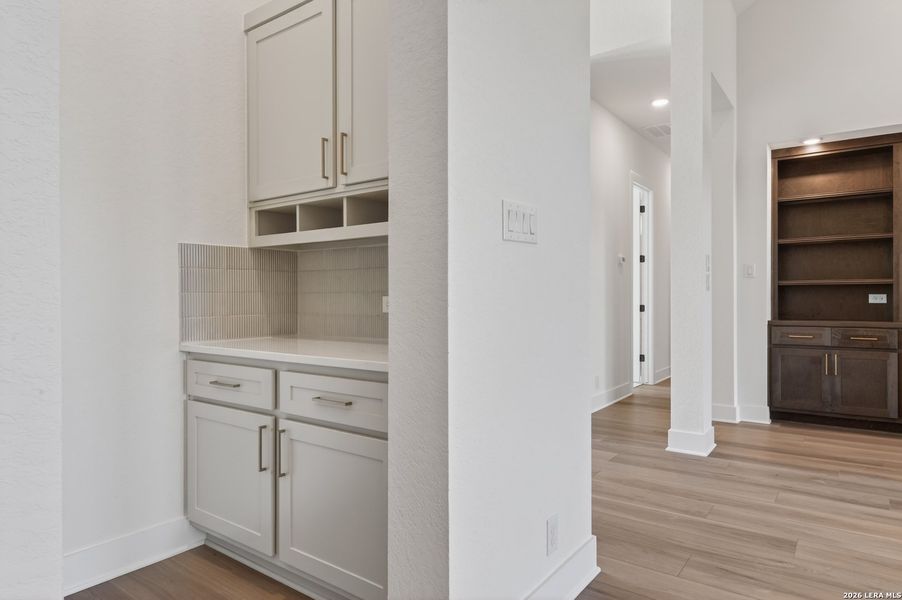 Furnished interior view inside a new home in Waldsanger, New Braunfels (Image 15).