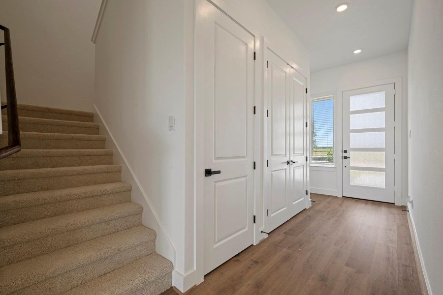 Spacious, unfurnished interior of a new home in Hallimore Ranch, Rosenberg (Image 14). Spacious, unfurnished interior of a new home in Hallimore Ranch, Rosenberg (Image 14).