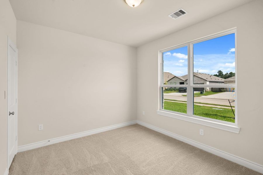 Spacious, unfurnished interior of a new home in Grand Oaks Reserve, Cleveland (Image 28). Spacious, unfurnished interior of a new home in Grand Oaks Reserve, Cleveland (Image 28).