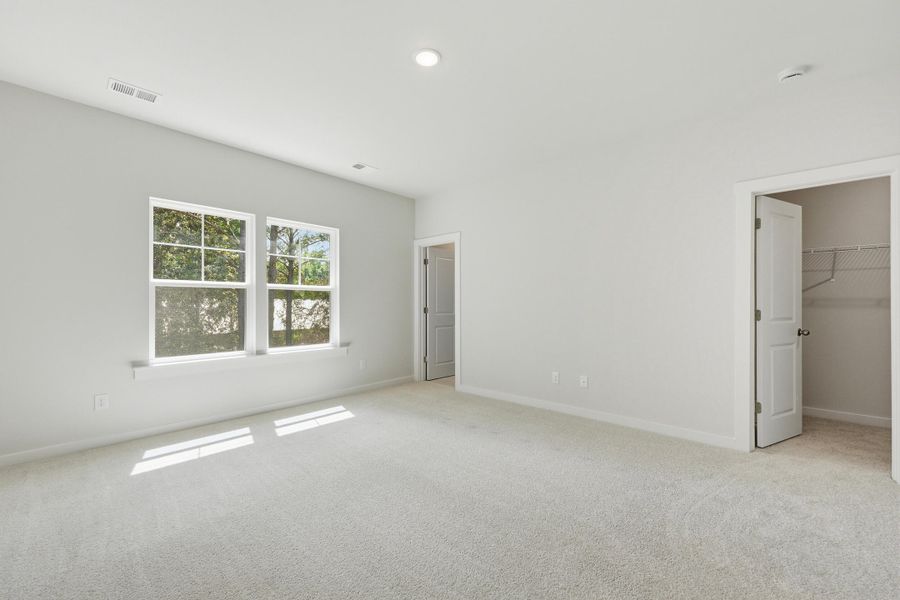 Spacious, unfurnished interior of a new home in Rhetts Cove, Johns Island (Image 26). Spacious, unfurnished interior of a new home in Rhetts Cove, Johns Island (Image 26).