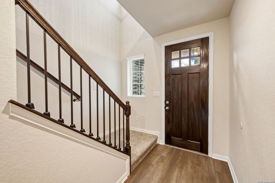 Spacious, unfurnished interior of a new home in Veramendi, New Braunfels (Image 21).