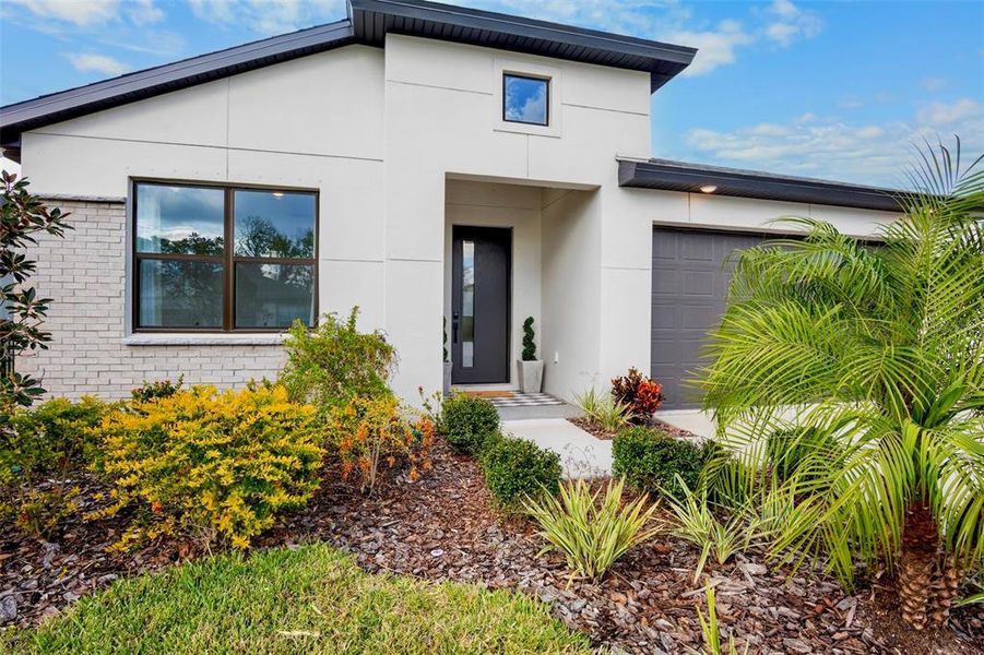 Exterior details and patio area of a home in , Parrish (Image 20).