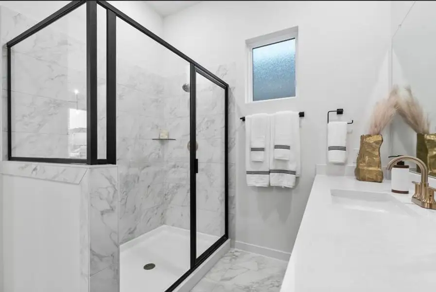 *PHOTO REPRESENTATIVE OF FLOORPLAN ONLY*