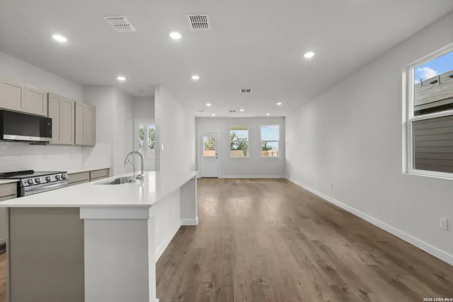 Image 32 of a home in Applewhite Meadows.