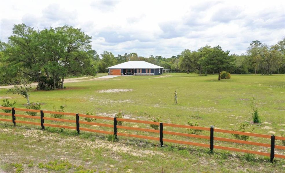Community amenities in , Dunnellon (Image 78).