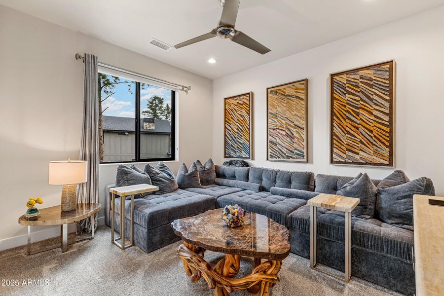 1810 E Magnolia Dr-37