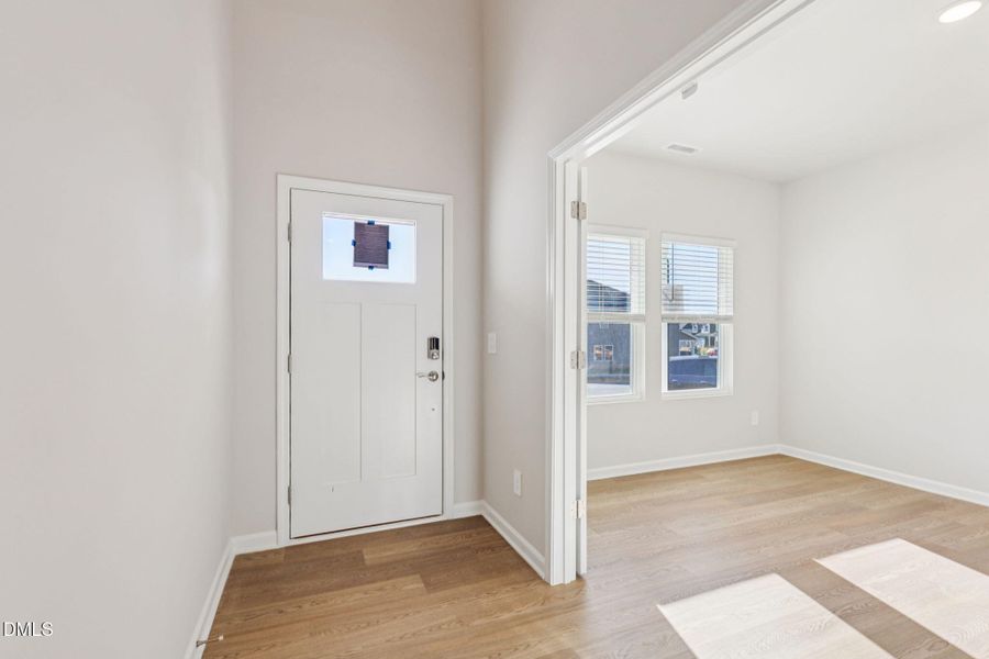 6-web-or-mls-Raleigh - Oak Manor - 145