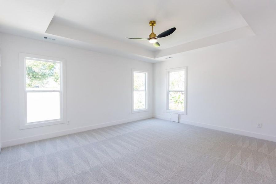 Spacious, unfurnished interior of a new home in , East Point (Image 44).