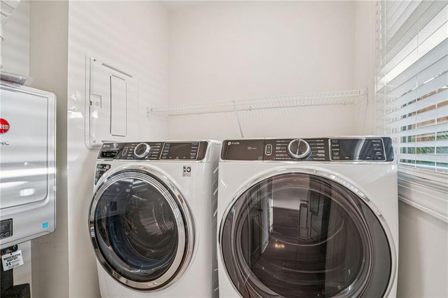 Close-up of interior finishes inside a home in IveyBrooke, Alpharetta (Image 21).