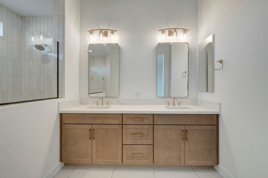 Owner's Bath Owner's Bath