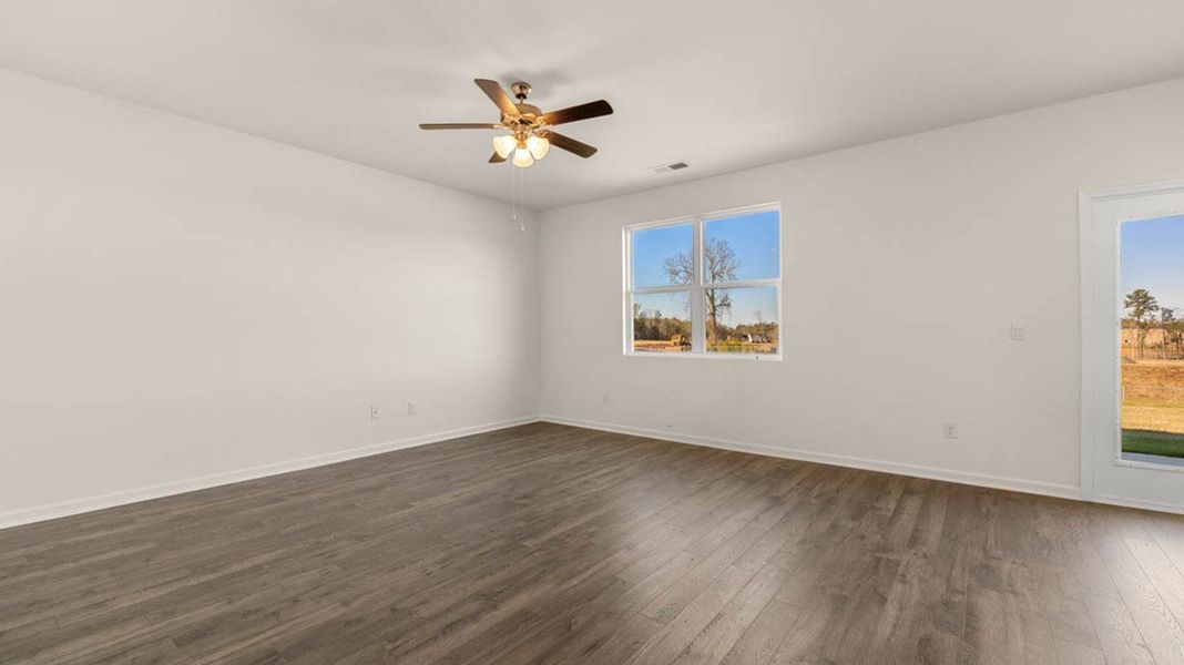 Representative unfurnished interior of a home built from the Macon by D.R. Horton in Cottages at Blue Ridge, Bonaire (Image 15).