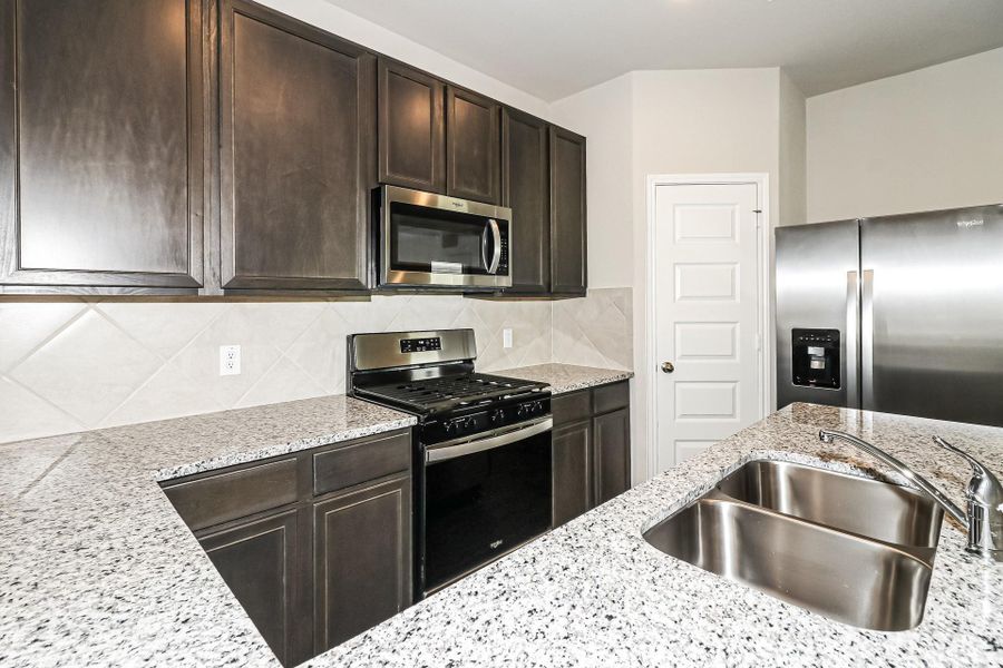 Furnished interior view inside a new home in Charleston Heights, Rosharon (Image 7).