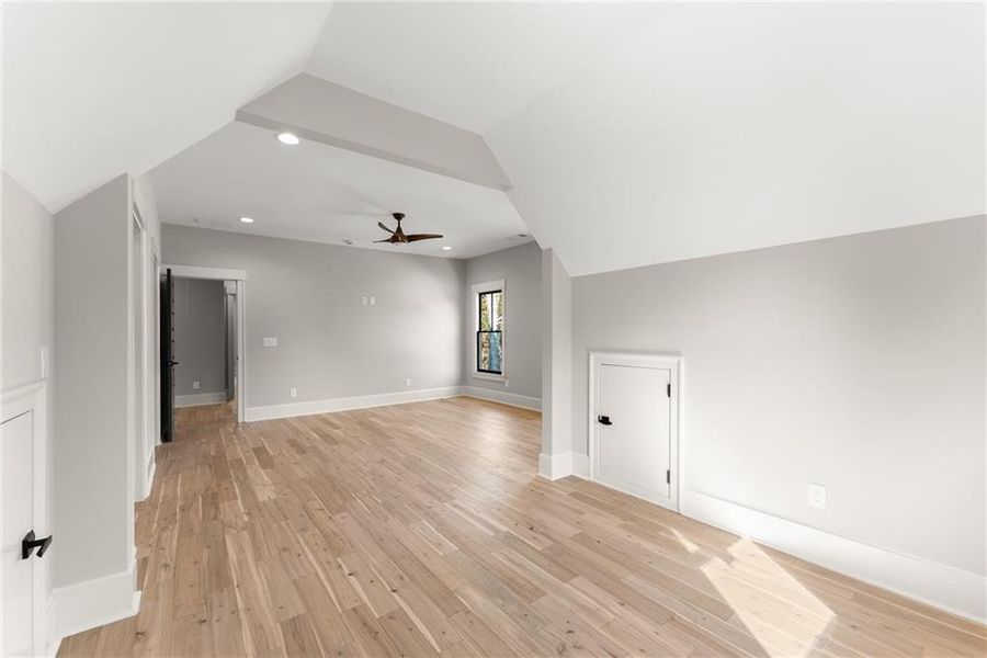 Spacious, unfurnished interior of a new home in , Dahlonega (Image 52).