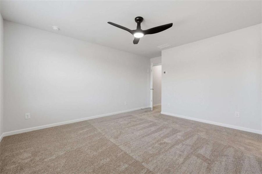 Spacious, unfurnished interior of a new home in Parkway James, Snellville (Image 15).