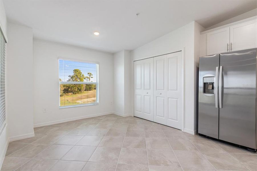 Spacious, unfurnished interior of a new home in , Venice (Image 18).