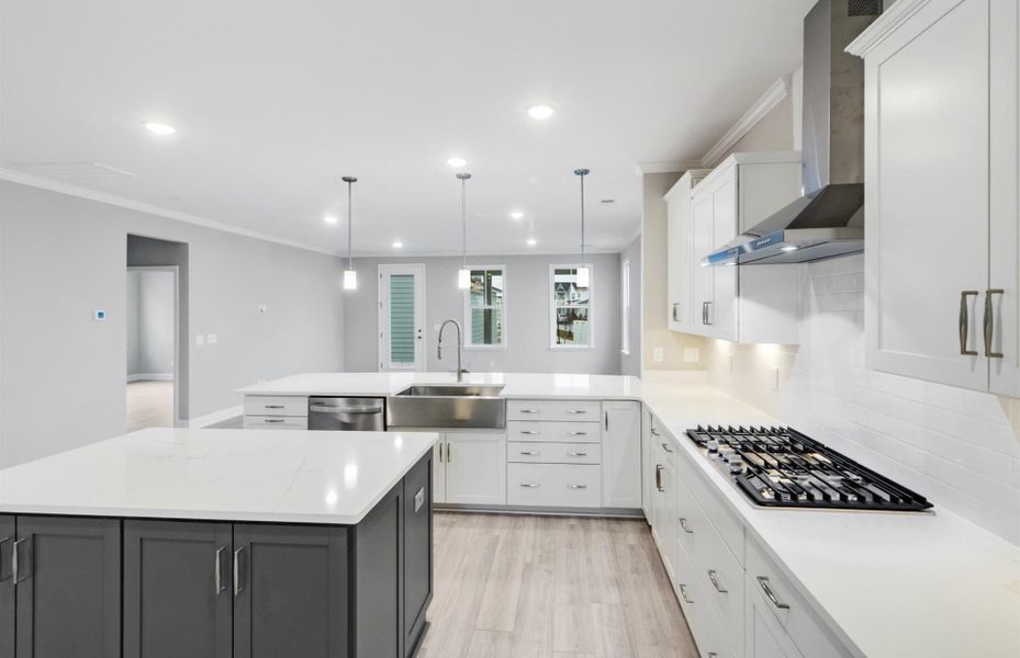 Representative furnished interior of a home built from the Laurel by Pulte Homes in Heartwood, Richmond Hill (Image 9).