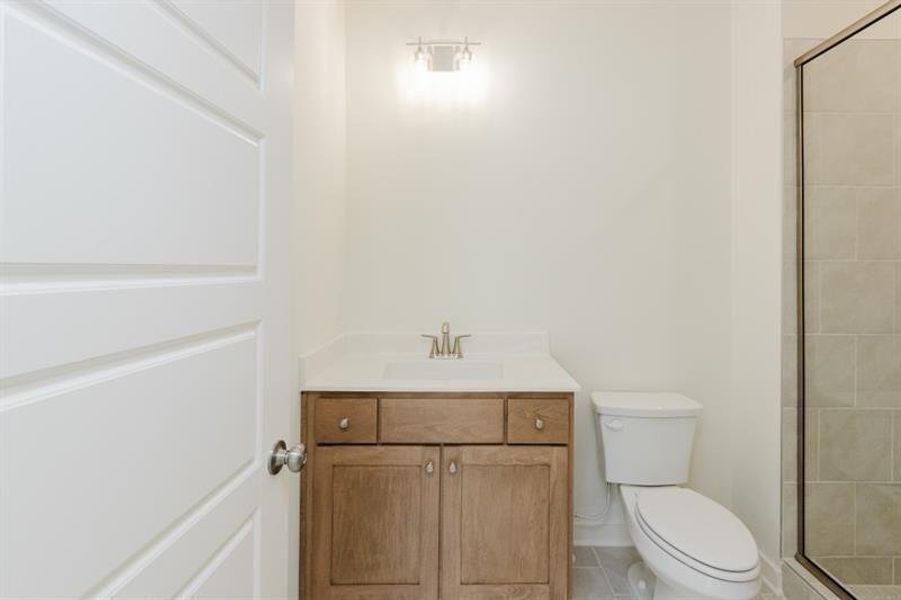 Furnished interior view inside a new home in , Gainesville (Image 15).