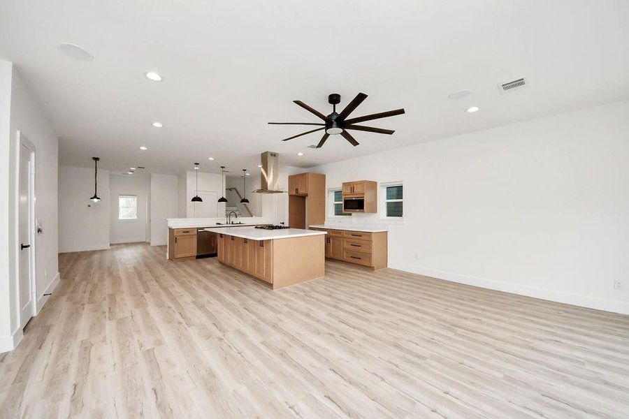 Furnished interior view inside a new home in , Houston (Image 37). Furnished interior view inside a new home in , Houston (Image 37).