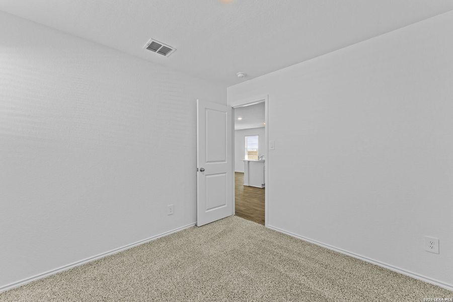Spacious, unfurnished interior of a new home in Preserve at Medina, Von Ormy (Image 20).