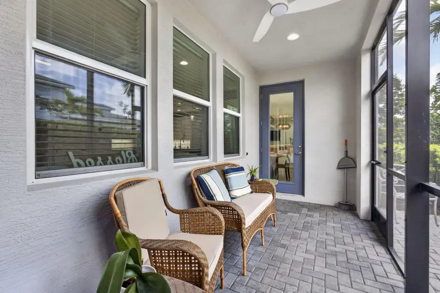 Screened in Lanai Screened in Lanai