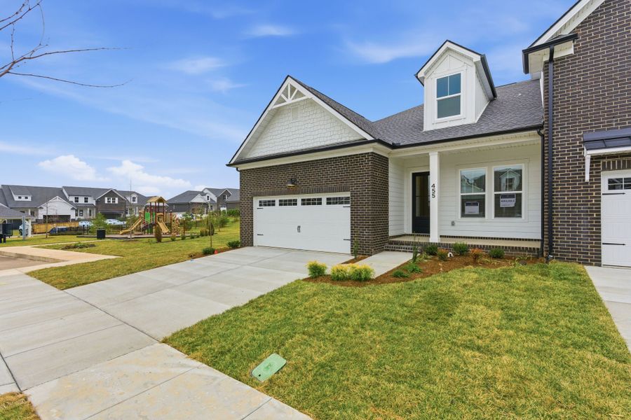 Thompson's Station, TN New Home.  - Slide 4