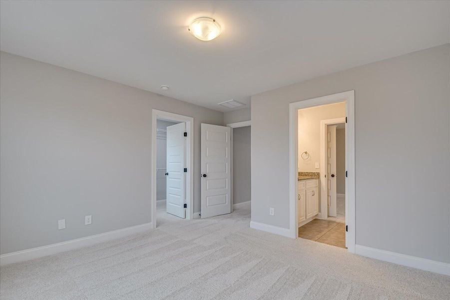 Spacious, unfurnished interior of a new home in Tillery Park, Grovetown (Image 40). Spacious, unfurnished interior of a new home in Tillery Park, Grovetown (Image 40).