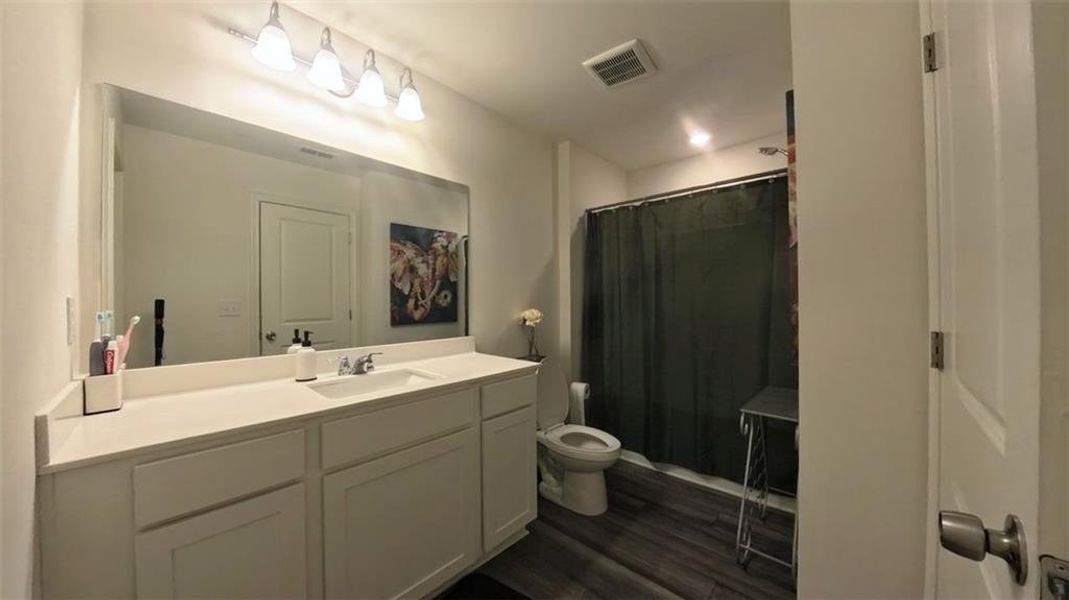 Furnished interior view inside a new home in , Palmetto (Image 14). Furnished interior view inside a new home in , Palmetto (Image 14).