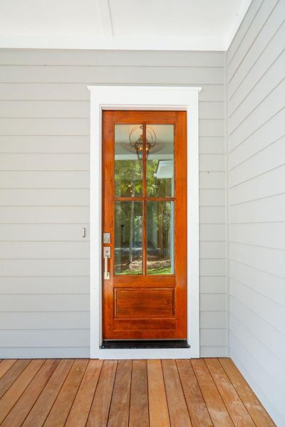 Exterior details and patio area of a home in , Johns Island (Image 48).