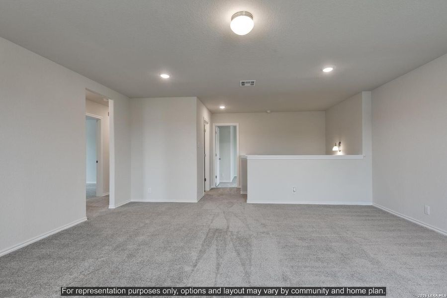 Spacious, unfurnished interior of a new home in Nopal Valley, San Antonio (Image 23).