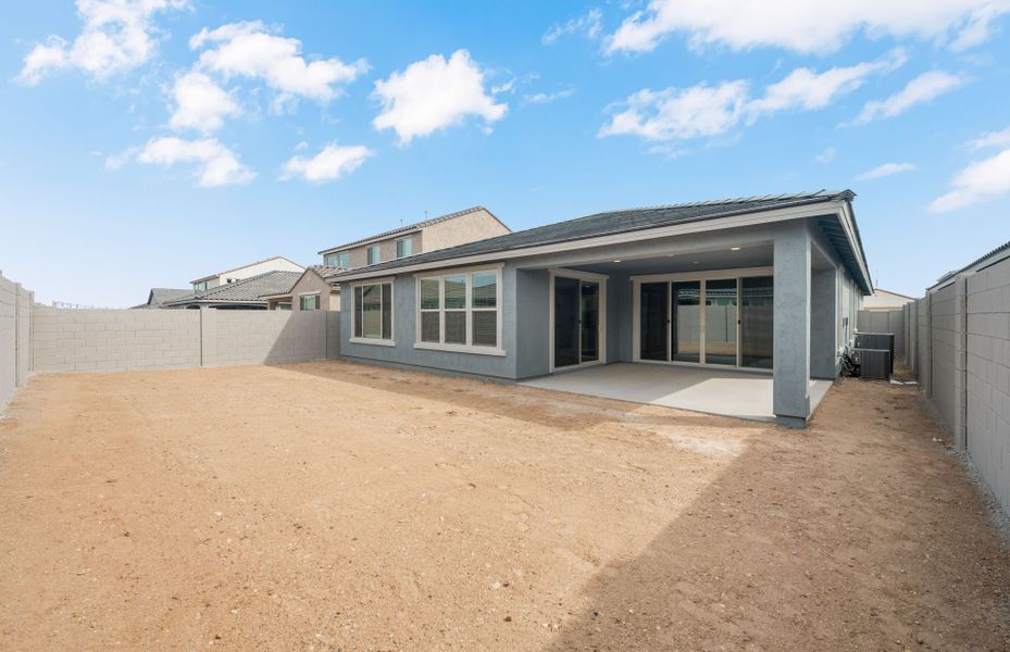 Exterior details and patio area of a home in Allen Ranches, Litchfield Park (Image 3).