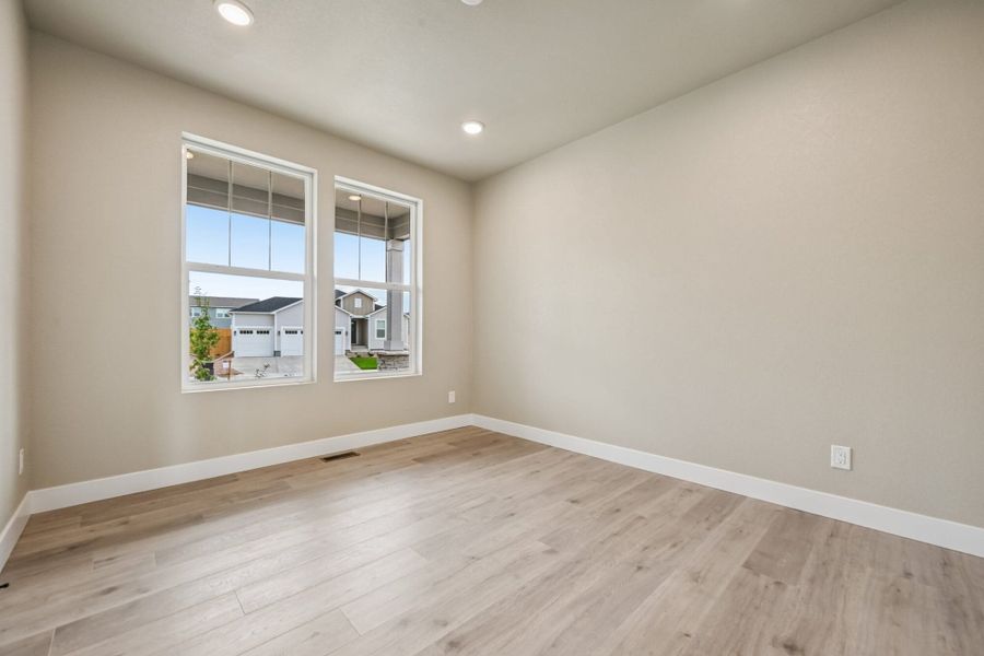Spacious, unfurnished interior of a new home in The Glen, Colorado Springs (Image 19). Spacious, unfurnished interior of a new home in The Glen, Colorado Springs (Image 19).