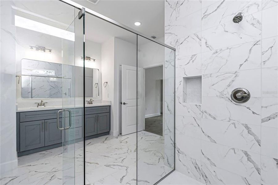 Furnished interior view inside a new home in , Citrus Springs (Image 7).