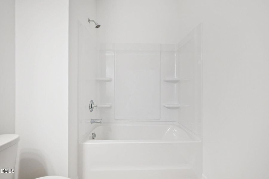 25-web-or-mls-Salers Loop-S0601-025