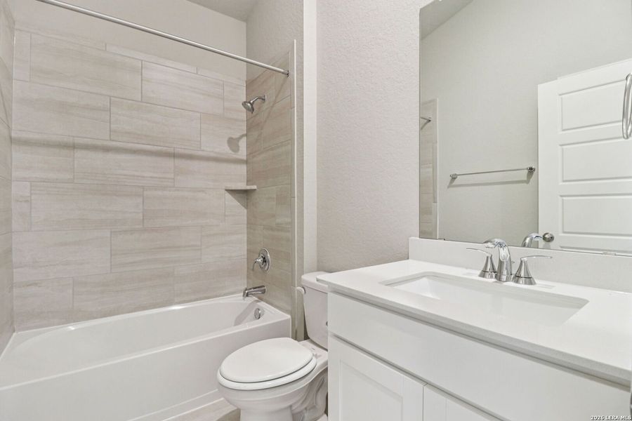 Furnished interior view inside a new home in Estancia Ranch - Classic Series, San Antonio (Image 10).