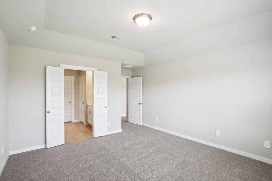 Photo is not of the actual home, but is an inspirational photo of builder’s model home and may depict options, furnishings, and/or decorator features that are not included Photo is not of the actual home, but is an inspirational photo of builder’s model home and may depict options, furnishings, and/or decorator features that are not included