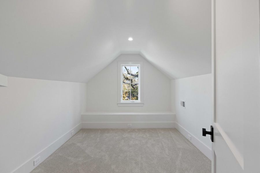 Spacious, unfurnished interior of a new home in , Mount Pleasant (Image 70).