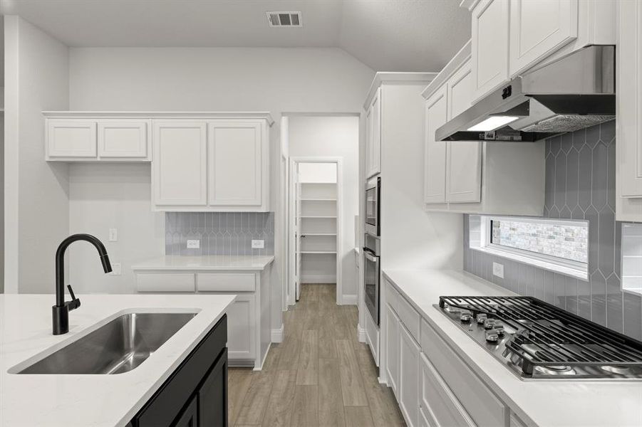 14. 14418 Mietner - Kitchen (3) 14. 14418 Mietner - Kitchen (3)